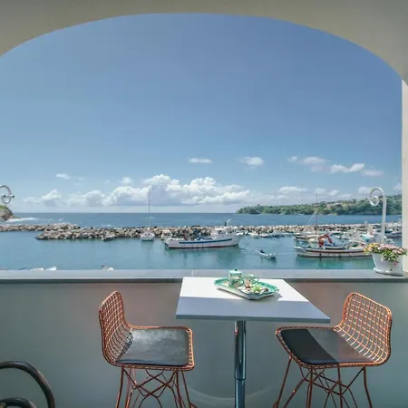 Casa Claudia Two Overlooking The Sea Bk * Procida