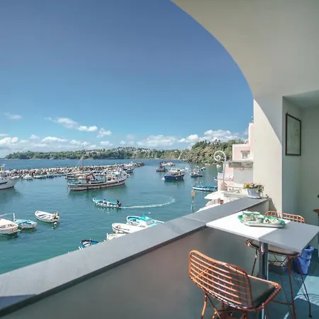 アパート Casa Claudia Two Overlooking The Sea Bk *